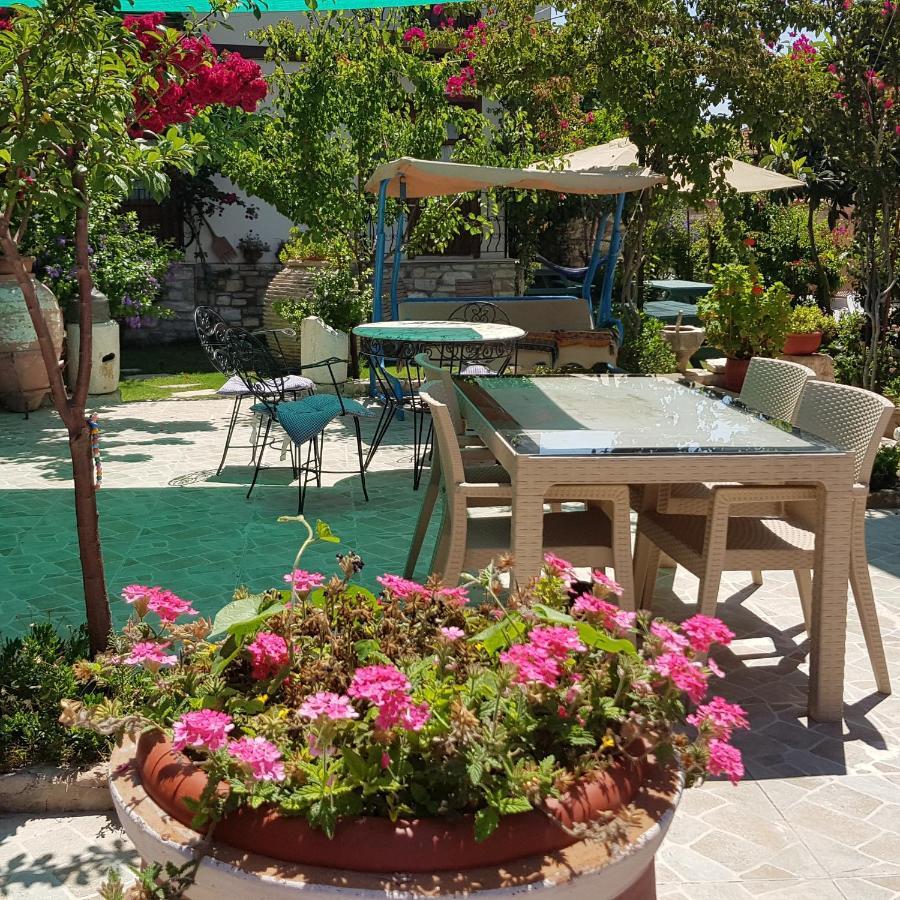 Sezgin Boutique Hotel Kusadasi Exterior photo