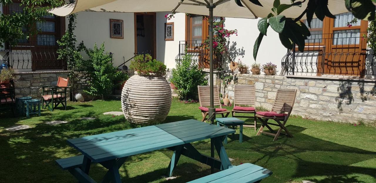 Sezgin Boutique Hotel Kusadasi Exterior photo