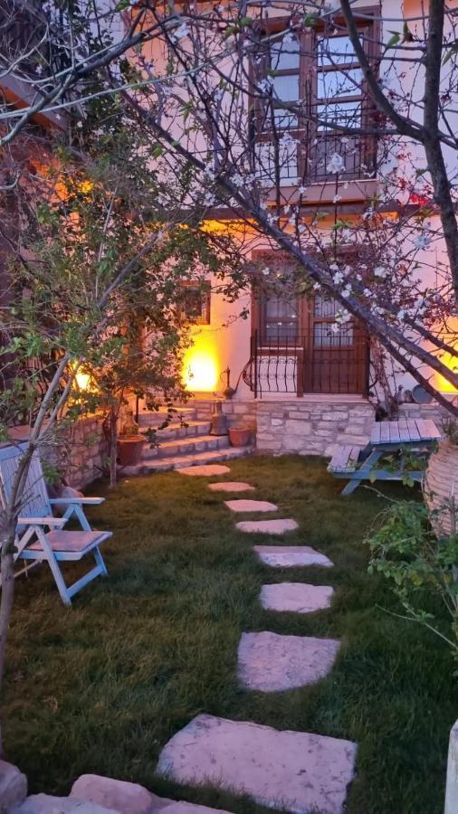 Sezgin Boutique Hotel Kusadasi Exterior photo