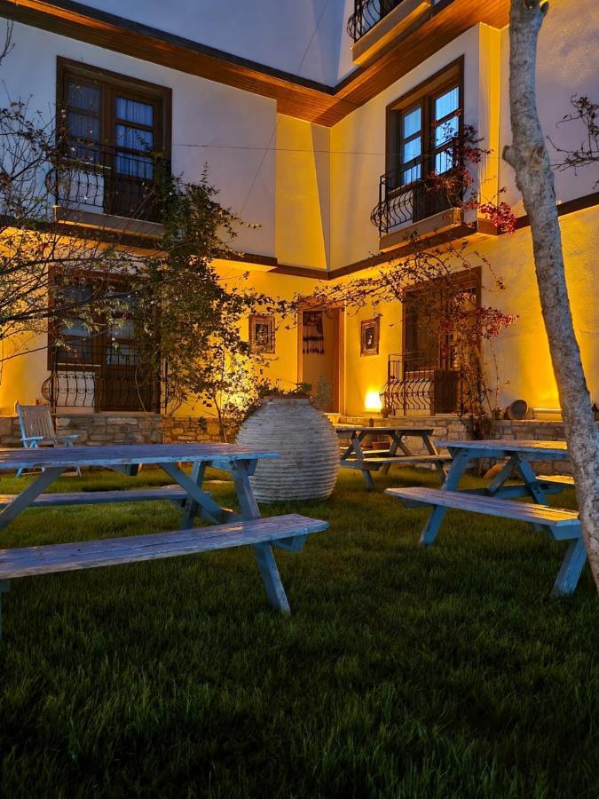 Sezgin Boutique Hotel Kusadasi Exterior photo
