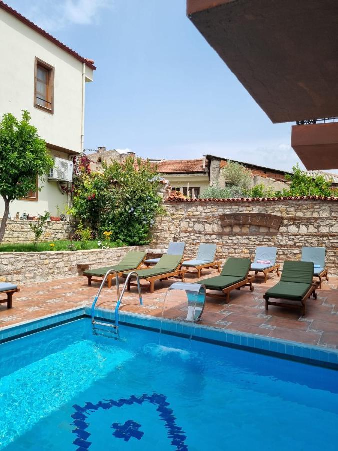 Sezgin Boutique Hotel Kusadasi Exterior photo